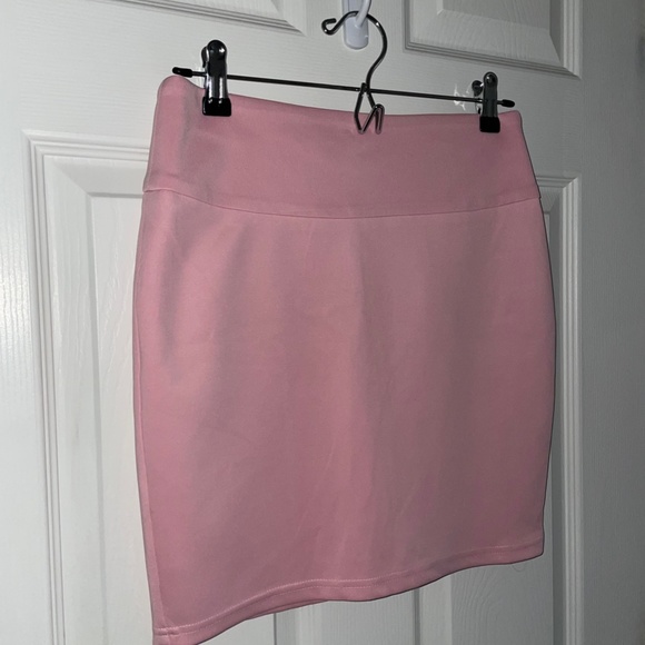 Pink Body Con Mini Skirt - Picture 4 of 4